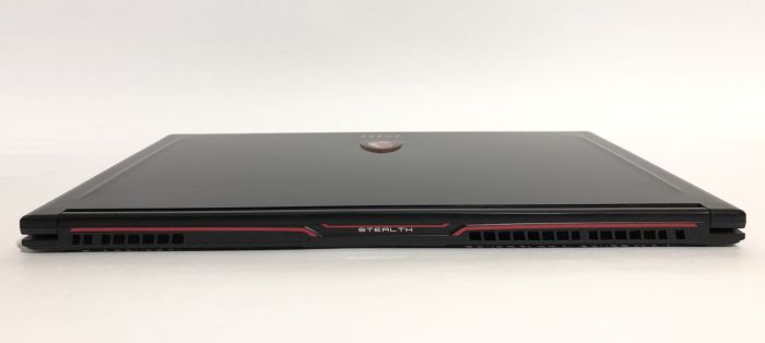 Ігровий ноутбук MSI GS63VR 7RG Stealth Pro / 15,6" (1920x1080) TN / Intel Core i7-7700HQ (4 (8) ядра по 2,8 - 3,8 ГГц) / 32 ГБ DDR4 / 512 ГБ SSD + 1000 ГБ HDD / nVidia GeForce GTX 1070 Max-Q, 8 ГБ GDDR5, 256-біт / WebCam / Win 10 Home б/в - зображення 3
