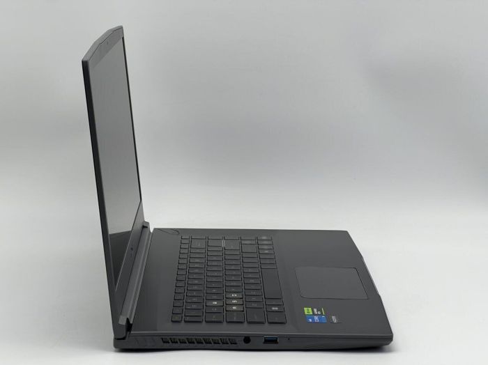Ігровий ноутбук MSI Thin 15 B13VF / 15,6" (1920x1080) IPS / Intel Core i5-13420H (8 (12) ядер по 3,4 - 4,6 ГГц) / 16 ГБ DDR4 / 960 ГБ SSD / nVidia GeForce RTX 4060, 8 ГБ GDDR6, 128-біт / Веб-камера б/в - зображення 3