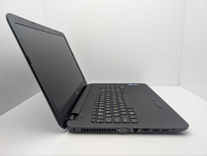 Ноутбук HP 250 G4 / 15.6" (1366x768) TN / Intel Core i3-5005U (2 (4) ядра по 2.0 GHz) / 8 GB DDR3 / 240 GB SSD / Intel HD Graphics 5500 / WebCam / DVD-ROM б/в - изображение 4