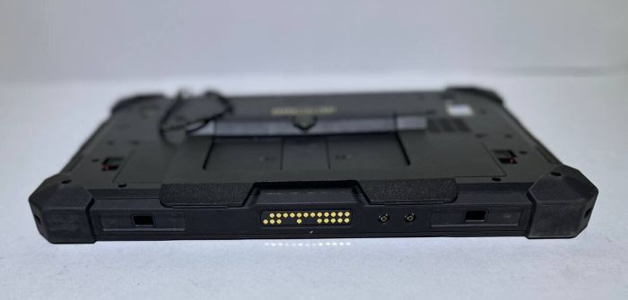 Захищений планшет Dell Latitude 7202 Rugged Tablet / 11.6" (1366x768) TN Touch / Intel Core M-5Y71 (2 (4) ядра по 1.2 - 2.9 GHz) / 8 GB DDR3 / 256 GB SSD / Intel HD Graphics 5300 / WebCam б/в - зображення 4