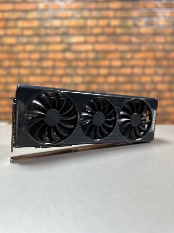 Дискретна відеокарта XFX Radeon RX 6900 XT Speedster MERC 319, 16 GB GDDR6, 256-bit / 1x HDMI, 3x DisplayPort / (RX-69XTAQ VZ.0) б/в - зображення 2