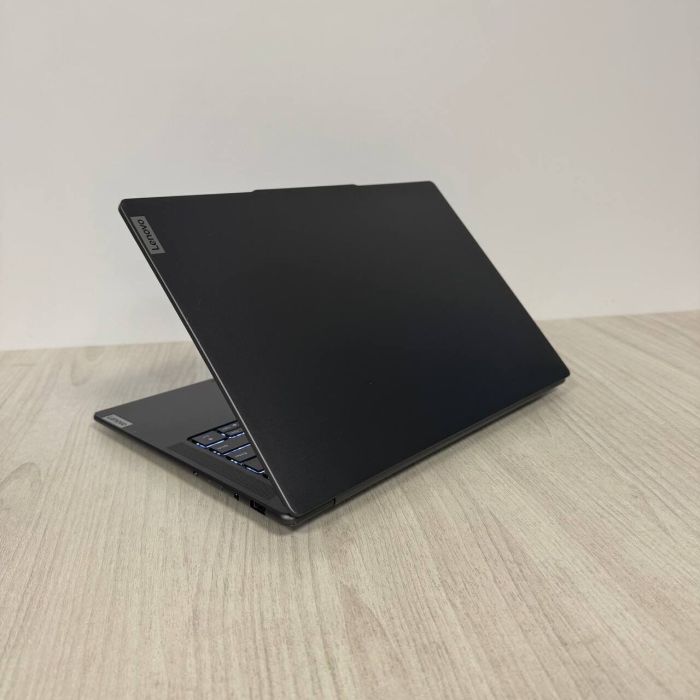 Ігровий ноутбук Б-класу Lenovo Slim Pro 7 14ARP8 / 14" (2560x1440) IPS Touch / AMD Ryzen 7 7735HS (8 (16) ядер 3,2 - 4,75 ГГц) / 16 ГБ DDR5 / 512 ГБ SSD / nVidia GeForce RTX 3050, 6 ГБ GDDR6, 96-біт / Веб-камера б/в - изображение 7