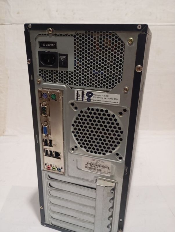 ПК Б-клас GameMax Tower / Intel Core 2 Quad Q8300 (4 ядра по 2.5 GHz) / 8 GB DDR3 / 250 GB HDD / Intel HD GMA X4500 / 400W б/в - зображення 4