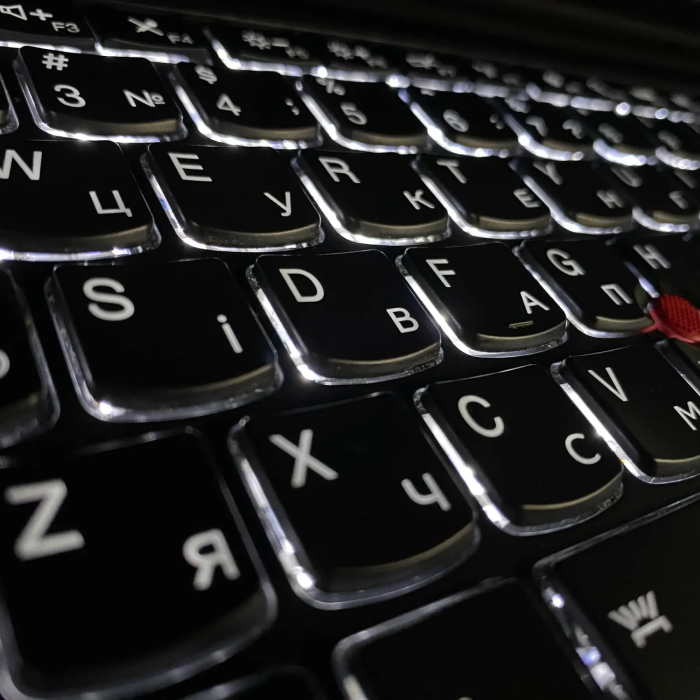 Мобільна робоча станція Б-класу Lenovo ThinkPad P50 / 15.6" (3840x2160) IPS / Intel Core i7-6820HQ (4 (8) ядра по 2,7 - 3,6 ГГц) / 16 ГБ DDR4 / 128 ГБ SSD + 500 ГБ HDD / nVidia Quadro M2000M, 4 ГБ GDDR5, 128-біт / WebCam / Fingerprint б/в - зображення 6