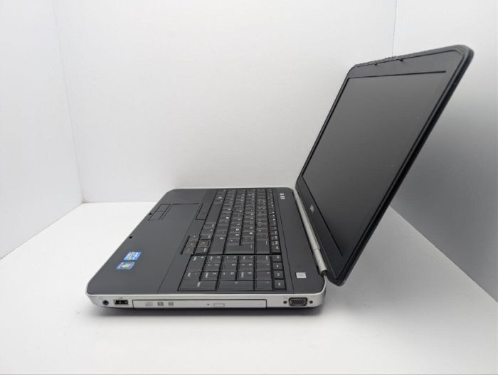 Ноутбук Dell Latitude E5520 / 15.6" (1366x768) TN / Intel Core i3-2330M (2 (4) ядра по 2.2 GHz) / 6 GB DDR3 / 320 GB HDD / Intel HD Graphics 3000 / DVD-ROM б/в - изображение 5