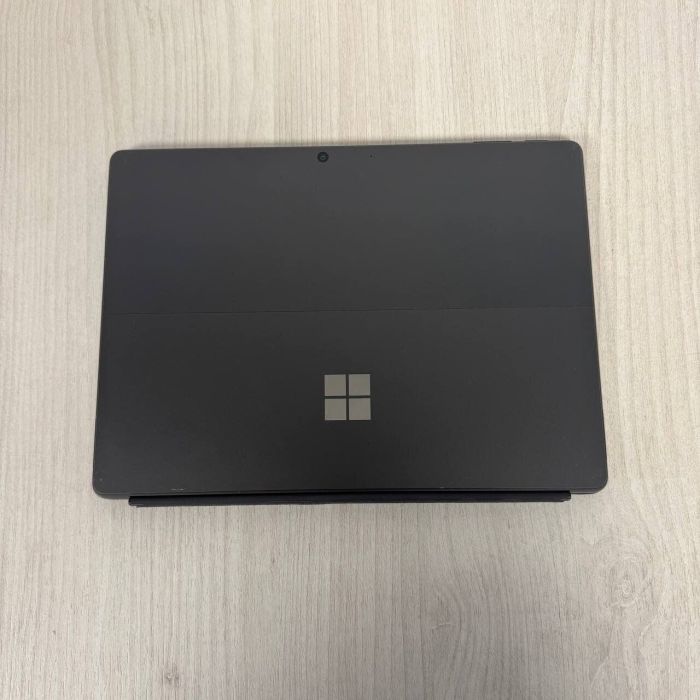 Планшет Microsoft Surface Pro 9 / 13" (2880x1920) IPS Touch / Intel Core i5-1235U (10 (12) ядер по 1,3 - 4,4 ГГц) / 8 ГБ DDR3 / 256 ГБ SSD / Intel Iris Xe Graphics / WebCam б/в - зображення 7