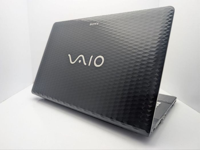 Ноутбук Sony Vaio EJ2M1E / 17.3" (1600x900) TN / Intel Core i5-2430M (2 (4) ядра по 2.4 - 3.0 GHz) / 8 GB DDR3 / 640 GB HDD / nVidia GeForce 410M, 1 GB GDDR3, 64-bit / WebCam / DVD-ROM б/в - зображення 8