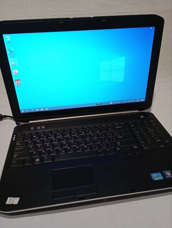 Ноутбук Б-клас Dell Latitude E5520 / 15.6" (1366x768) TN / Intel Core i3-2350M (2 (4) ядра по 2.3 GHz) / 8 GB DDR3 / 500 GB HDD / Intel HD Graphics 3000 / WebCam / DVD-RW б/в - зображення 2