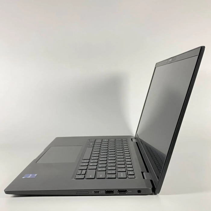Ультрабук Б-клас Dell Latitude 7530 / 15.6" (1920x1080) IPS / Intel Core i7-1270P (12 (16) ядер по 2.2 - 4.8 GHz) / 16 GB DDR5 / 256 GB SSD / Intel Iris Xe Graphics / WebCam / HDMI б/в - зображення 6