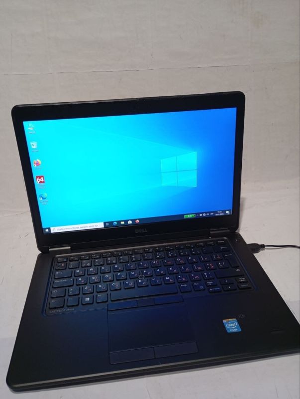 Ультрабук Б-клас Dell Latitude E7450 / 14" (1920x1080) TN / Intel Core i7-5600U (2 (4) ядра по 2.6 - 3.2 GHz) / 16 GB DDR3 / 256 GB SSD / Intel HD Graphics 5500 / WebCam б/в - зображення 2