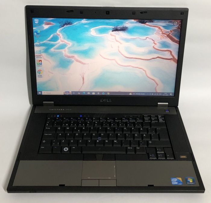 Ноутбук Dell Latitude E5510 / 15.6" (1366x768) TN / Intel Core i7-640M (2 (4) ядра по 2.8 - 3.46 GHz) / 8 GB DDR3 / 320 GB HDD / Intel HD Graphics / WebCam / DVD-ROM б/в - зображення 2