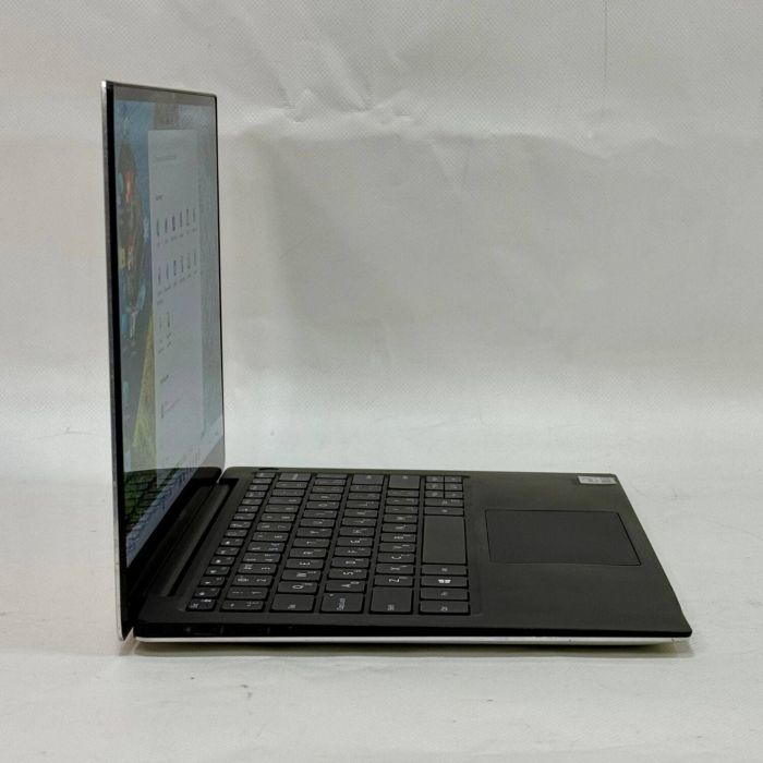 Ультрабук Dell XPS 13 7390 / 13.3" (1920x1080) IPS Touch / Intel Core i5-10210U (4 (8) ядра по 1.6 - 4.2 GHz) / 8 GB DDR3 / 512 GB SSD / Intel UHD Graphics / WebCam / Windows 11 Pro б/в - зображення 5