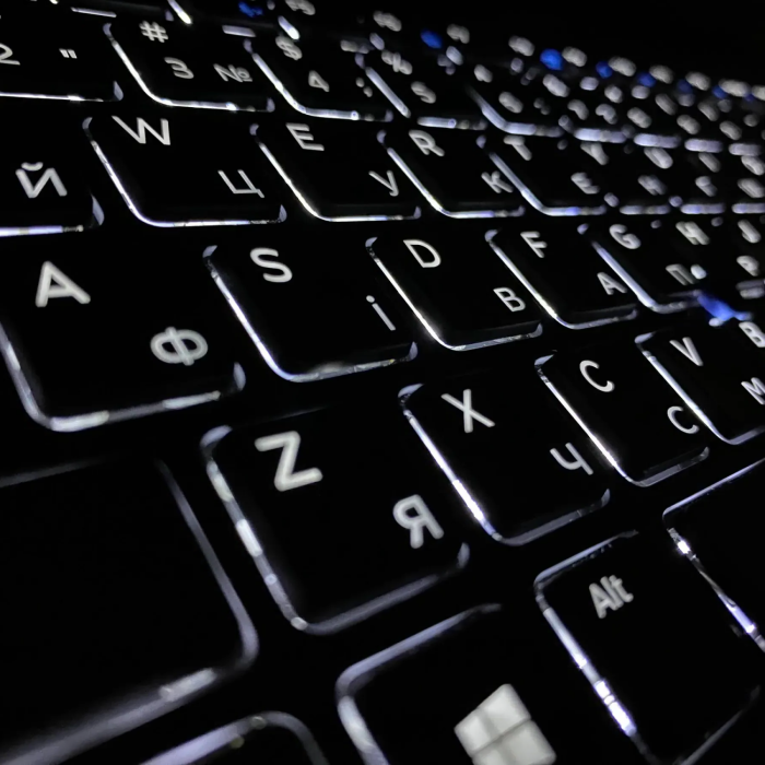 Ноутбук Dell Latitude 5580 / 15.6" (1920x1080) IPS / Intel Core i5-6300U (2 (4) ядра по 2.4 - 3.0 GHz) / 16 GB DDR4 / 256 GB SSD / Intel HD Graphics 520 / TouchID / SIM б/в - зображення 6