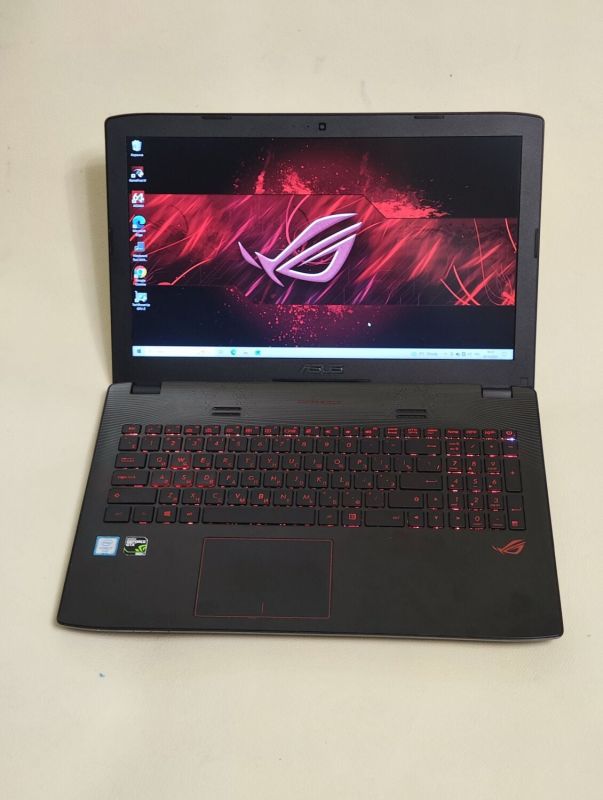 Ігровий ноутбук Asus ROG ZX50VW / 15.6" (1920x1080) TN / Intel Core i7-6700HQ (4 (8) ядра по 2,6 - 3,5 ГГц) / 16 ГБ DDR4 / 256 ГБ SSD / nVidia GeForce GTX 960M, 2 ГБ GDDR5, 128-біт / WebCam / DVD-ROM б/в - зображення 2