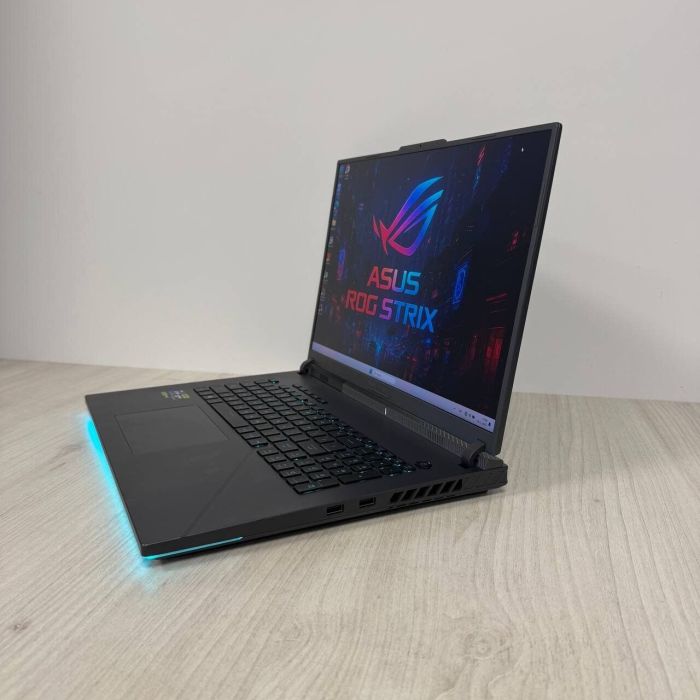 Ігровий ноутбук Asus Rog Strix G18 G814jZR / 18" (2560x1600) IPS / Intel Core i9-14900HX (24 (32) ядра по 1,6 - 5,8 ГГц) / 32 ГБ DDR5 / 1000 ГБ SSD M.2 NVMe / nVidia GeForce RTX 4080, 12 ГБ GDDR6X, 192-біт / Веб-камера б/в - зображення 6