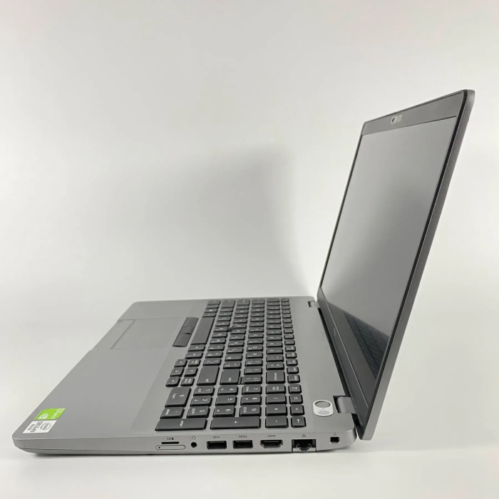 Ультрабук Б-клас Dell Latitude 5511 / 15.6" (1920x1080) IPS / Intel Core i5-10400H (4 (8) ядра по 2.6 - 4.6 GHz) / 16 GB DDR4 / 500 GB SSD / nVidia GeForce MX250, 2 GB GDDR5, 64-bit / WebCam / TouchID б/в - зображення 6
