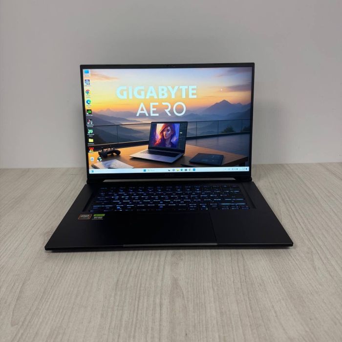 Ігровий ноутбук Gigabyte Aero X16 1VH / 16" (2560x1600) IPS / AMD Ryzen Al 7 350 (8 (16) ядер по 2,0 - 5,0 ГГц) / 32 ГБ DDR5 / 1000 ГБ SSD / nVidia GeForce RTX 5060, 8 ГБ GDDR7, 128-біт / WebCam б/в - зображення 2
