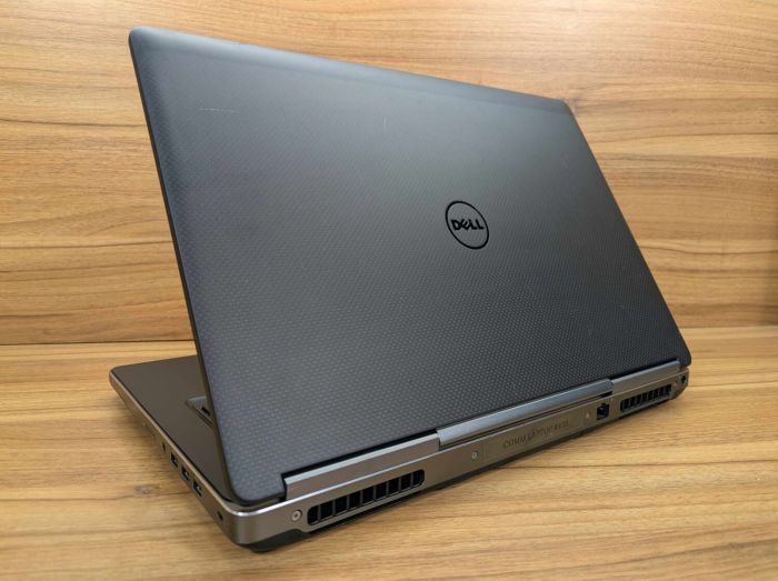 Мобільна робоча станція Dell Precision 7720 / 17,3" (1920x1080) IPS / Intel Core i7-7820HQ (4 (8) ядра по 2,9 - 3,9 ГГц) / 16 ГБ DDR4 / 480 ГБ SSD / nVidia Quadro P4000, 8 ГБ GDDR5, 256-біт / WebCam / Windows 10 б/в - зображення 7
