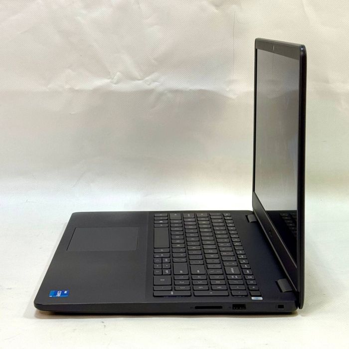 Ноутбук Б-клас Dell Vostro 3500 / 15.6" (1920x1080) IPS / Intel Core i5-1135G7 (4 (8) ядра по 2.4 - 4.2 GHz) / 16 GB DDR4 / 256 GB SSD / Intel Iris Xe Graphics / WebCam / Windows 11 Pro б/в - зображення 7