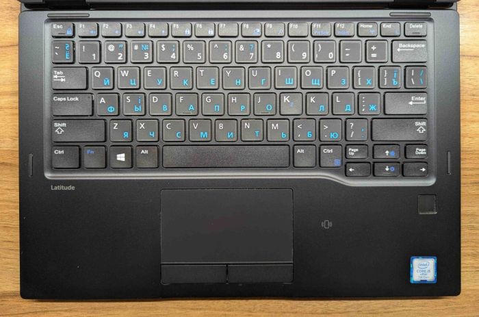 Нетбук-трансформер Dell Latitude 5289 / 12.5" (1920x1080) IPS Touch / Intel Core i5-7300U (2 (4) ядра по 2.6 - 3.5 GHz) / 8 GB DDR3 / 256 GB SSD / Intel HD Graphics 620 / WebCam / Fingerprint / Windows 10 б/в - зображення 5