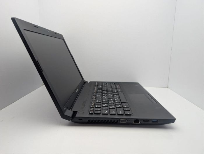 Ноутбук Lenovo B590 / 15.6" (1366x768) TN / Intel Pentium 2020M (2 ядра по 2.4 GHz) / 6 GB DDR3 / 500 GB HDD / Intel HD Graphics / WebCam / DVD-ROM / АКБ не тримає заряд б/в - зображення 6