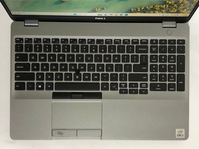 Мобільна робоча станція Б-класу Dell Precision 3551 / 15,6" (1920x1080) IPS / Intel Core i5-10300H (4 (8) ядра по 2,5 - 4,5 ГГц) / 16 ГБ DDR4 / 256 ГБ SSD NVMe / nVidia Quadro P620, 4 ГБ GDDR5, 128-біт / WebCam / Win 11 Pro б/в - зображення 8