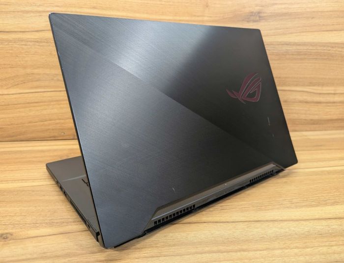 Ігровий ноутбук Asus Zephyrus S GX 502GW / 15,6" (1920x1080) IPS / Intel Core i7-9750H (6 (12) ядер по 2,6 - 4,5 ГГц) / 16 ГБ DDR4 / 1000 ГБ SSD / nVidia GeForce RTX 2070, 8 ГБ GDDR6, 256-біт / HDMI / Windows 10 б/в - зображення 7