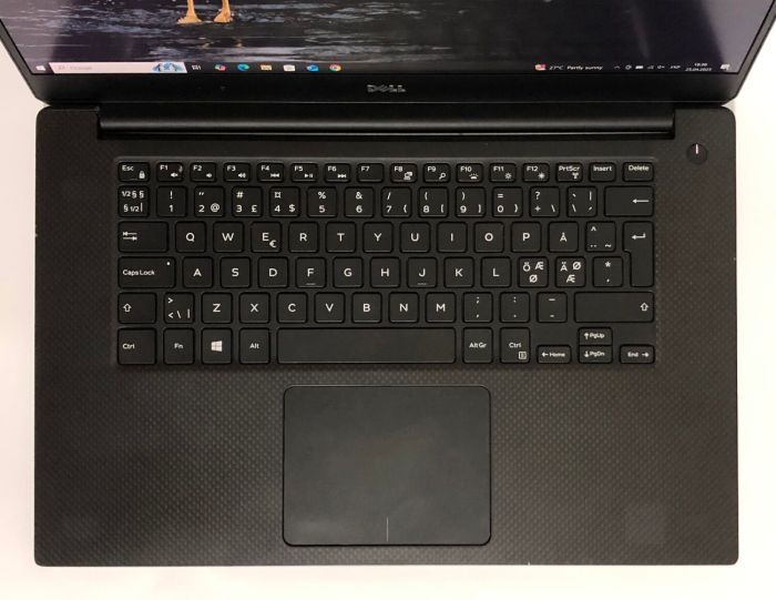 Мобільна робоча станція Б-клас Dell Precision 5510 / 15.6" (1920x1080) IPS / Intel Core i7-6820HQ (4 (8) ядра по 2.7 - 3.6 GHz) / 16 GB DDR4 / 256 GB SSD / nVidia Quadro M1000M, 2 GB GDDR5, 128-bit / WebCam б/в - зображення 15