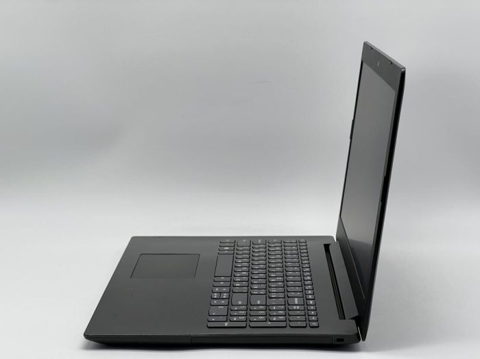 Ноутбук Б-клас Lenovo IdeaPad 330-151GM / 15.6" (1366x768) TN / Intel Celeron N4000 (2 ядра по 1.1 - 2.6 GHz) / 8 GB DDR4 / 120 GB SSD / Intel UHD Graphics 600 / WebCam б/в - зображення 4