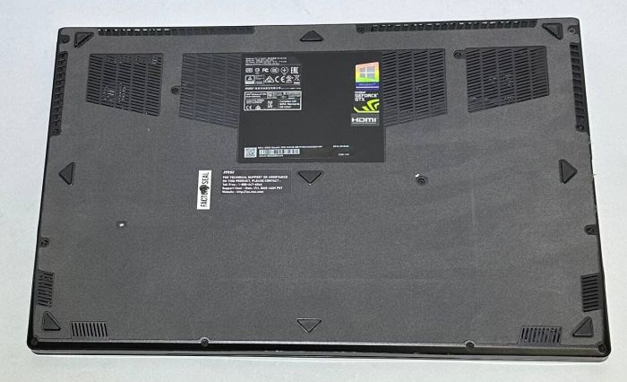 Ігровий ноутбук Б-класу MSI GS63 Stealth 8RE / 15.6" (1920x1080) IPS / Intel Core i7-8750H (6 (12) ядер по 2.2 - 4.1 GHz) / 16 GB DDR4 / 512 GB SSD / nVidia GeForce GTX 1060, 6 GB GDDR5, 192-bit / WebCam / Win 11 Pro б/в - зображення 7