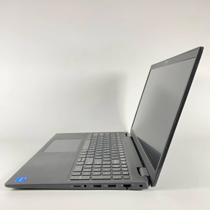 Ультрабук Б-клас Dell Latitude 3520 / 15.6" (1920x1080) IPS / Intel Core i5-1135G7 (4 (8) ядра по 2.4 - 4.2 GHz) / 16 GB DDR4 / 256 GB SSD / Intel Iris Xe Graphics / WebCam / HDMI б/в - зображення 6