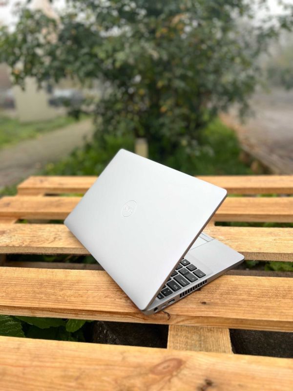 Ноутбук Dell Latitude 5510 / 15.6" (1920x1080) IPS / Intel Core i5-10310U (4 (8) ядра по 1.7 - 4.4 GHz) / 16 GB DDR4 / 256 GB SSD / Intel UHD Graphics 620 / WebCam б/в - зображення 7