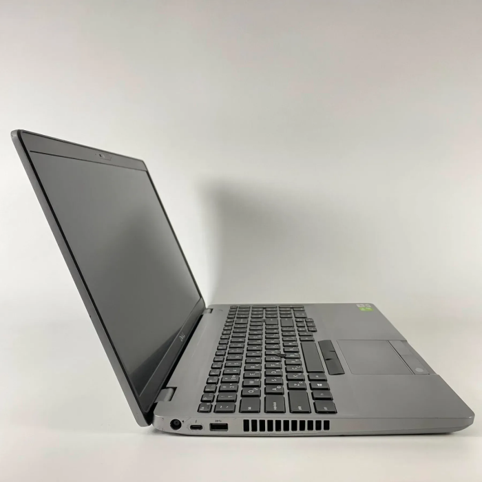 Ультрабук Б-клас Dell Latitude 5511 / 15.6" (1920x1080) IPS / Intel Core i5-10400H (4 (8) ядра по 2.6 - 4.6 GHz) / 16 GB DDR4 / 256 GB SSD / nVidia GeForce MX250, 2 GB GDDR5, 64-bit / WebCam / HDMI б/в - зображення 4