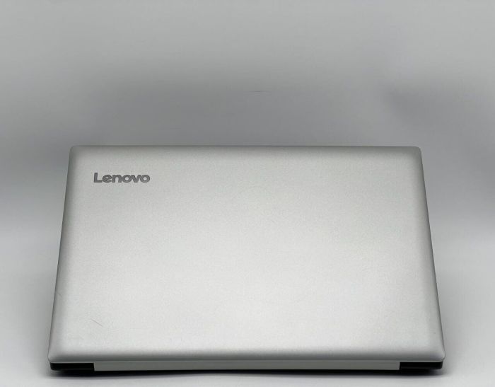 Ноутбук Б-клас Lenovo IdeaPad 330-15IKB / 15.6’’ (1366x768) TN / Intel Core i3-6006U (2 (4) ядра по 2.0) / 8 GB DDR4 / 120 GB SSD / Intel UHD Graphics 520 / WebCam б/в - зображення 5