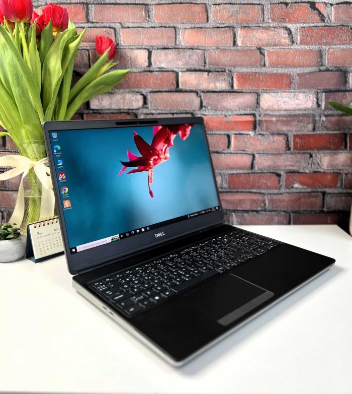 Мобільна робоча станція Dell Precision 7550 / 15,6" (1920x1080) IPS / Intel Core i7-10850H (6 (12) ядер по 2,7 - 5,1 ГГц) / 64 ГБ DDR4 / 1000 ГБ SSD M.2 / nVidia Quadro RTX 5000, 16 ГБ GDDR6, 256-біт / WebCam / Windows 10 Pro б/в - зображення 2