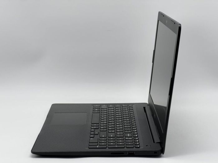 Ноутбук Б-клас Dell Latitude 3584 / 15.6" (1920x1080) TN / Intel Core i3-7020U (2 (4) ядра по 2.3 GHz) / 8 GB DDR4 / 120 GB SSD / Intel HD Graphics 620 / WebCam б/в - зображення 4
