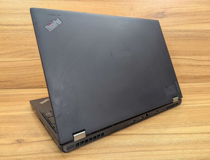 Мобільна робоча станція Lenovo ThinkPad P50 / 15,6" (1920x1080) IPS / Intel Core i7-6820HQ (4 (8) ядра по 2,7 - 3,6 ГГц) / 16 ГБ DDR4 / 512 ГБ SSD / nVidia Quadro M1000M, 4 ГБ GDDR5, 128-біт / Fingerprint / WebCam / Windows 10 б/в - зображення 7