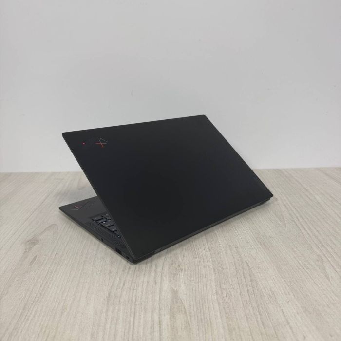 Ультрабук Б-клас Lenovo ThinkPad X1 Carbon Gen 10 / 14" (1920x1080) IPS / Intel Core i7-1255U (10 (12) ядер по 3.5 - 4.7 GHz) / 16 GB DDR5 / 512 GB SSD / Intel Iris Xe Graphics / WebCam б/в - зображення 7