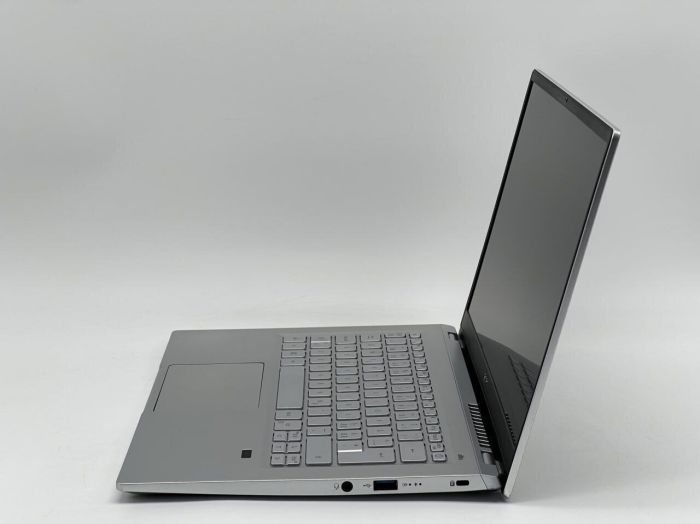 Ультрабук Б-клас Acer Swift SF314-511 / 14" (1920x1080) IPS / Intel Core i5-1135G7 (4 (8) ядра по 2,4 - 4,2 ГГц) / 8 ГБ DDR4 / 240 ГБ SSD / Intel Iris Xe Graphics / WebCam б/в - зображення 4