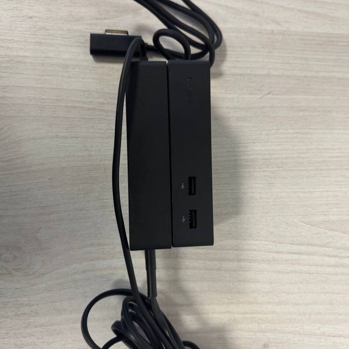 Планшет Microsoft Surface Pro 9 / 13" (2880x1920) IPS Touch / Intel Core i5-1235U (10 (12) ядер по 1,3 - 4,4 ГГц) / 8 ГБ DDR3 / 256 ГБ SSD / Intel Iris Xe Graphics / WebCam б/в - зображення 9