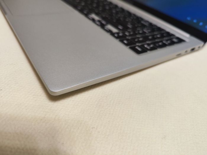 Ноутбук Samsung Galaxy Book 750TDA / 15.6" (1920x1080) TN Touch / Intel Core i5-1135G7 (4 (8) ядра по 4.2 GHz) / 16 GB DDR4 / 512 GB SSD / Intel Iris Xe Max DG1, 4 GB GDDR4, 128-bit / WebCam б/в - зображення 4