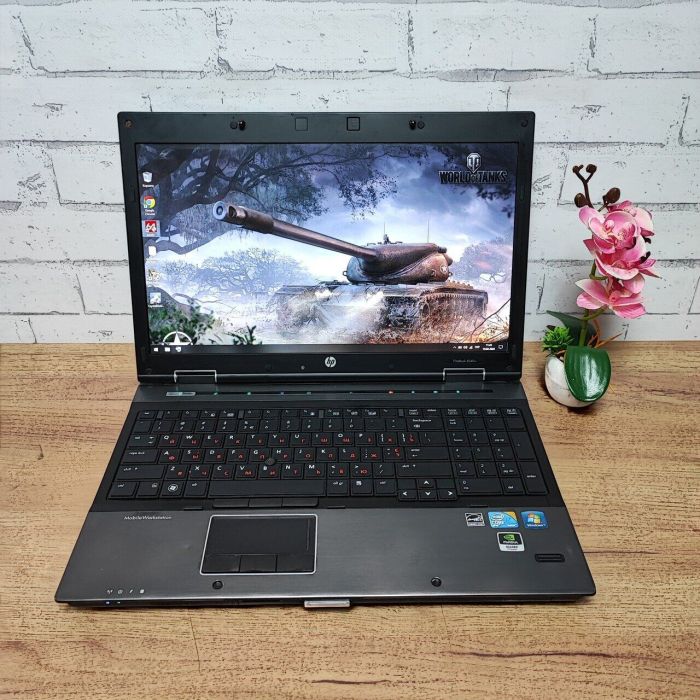 Ноутбук Б-клас HP EliteBook 8540w / 15.6" (1600x900) TN / Intel Core i7-720QM (4 (8) ядра по 1.6 - 2.8 GHz) / 12 GB DDR3 / 256 GB SSD / nVidia Quadro FX 880M, 1 GB DDR3, 128-bit / DVD-ROM б/в - зображення 2