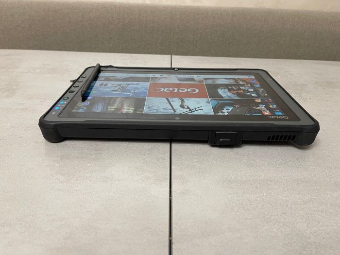 Захищений планшет Getac F110 G4 / 11.6" (1920x1080) IPS Touch / Intel Core i5-7200U (2 (4) ядра по 2.5 - 3.1 GHz) / 8 GB DDR4 / 512 GB SSD / Intel HD Graphics 620 / WebCam / Стилус / Два АКБ б/в - зображення 5