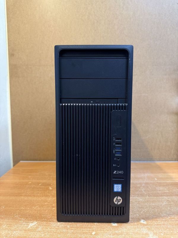 Комп'ютер Б-класу HP Z240 Workstation Tower / Intel Core i7-6700 (4 (8) ядра по 3,4 - 4,0 ГГц) / 8 ГБ DDR4 / без HDD / Intel HD Graphics 530 / 400 Вт / DVD-ROM / DisplayPort б/в - зображення 2