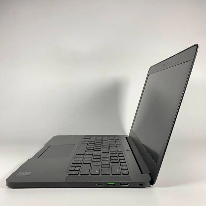Ігровий ноутбук Razer Blade RZ09-0195 / 14" (1920x1080) IPS / Intel Core i7-6700HQ (4 (8) ядра по 2,6 - 3,5 ГГц) / 16 ГБ DDR4 / 1000 ГБ SSD / nVidia GeForce GTX 1060, 6 ГБ GDDR5, 192-біт / WebCam / HDMI б/в - зображення 5