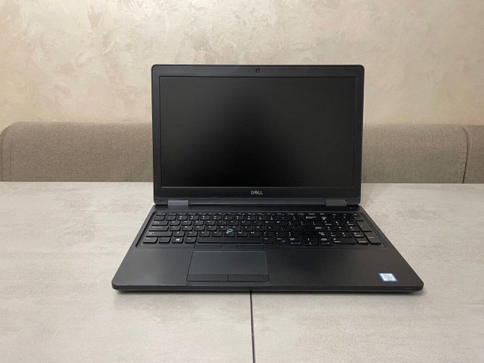 Ноутбук Dell Latitude 5590 / 15.6" (1920x1080) IPS / Intel Core i5-8350U (4 (8) ядра по 1.7 - 3.6 GHz) / 16 GB DDR4 / 256 GB SSD / Intel UHD Graphics 620 / WebCam б/в - изображение 3