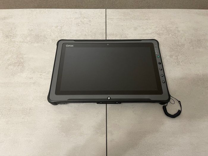 Захищений планшет Getac F110 G3 / 11.6" (1366x768) IPS / Intel Core i7-6500U (2 (4) ядра по 2.5 - 3.1 GHz) / 8 GB DDR4 / 256 GB SSD / Intel HD Graphics 520 / WebCam / Стилус / Два АКБ б/в - зображення 3