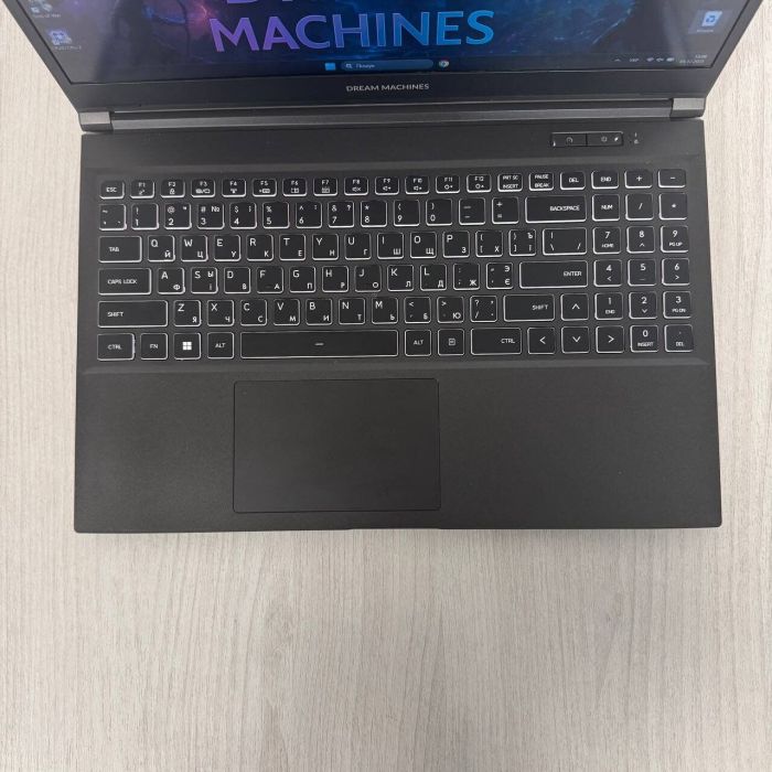 Ігровий ноутбук Б-класу Dream Machines GM5AGEE / 15,6" (1920x1080) IPS / Intel Core i5-12450H (8 (12) ядер по 3,3 - 4,4 ГГц) / 16 ГБ DDR5 / 512 ГБ SSD / nVidia GeForce RTX 3050, 4 ГБ GDDR6, 128-біт / WebCam б/в - зображення 3
