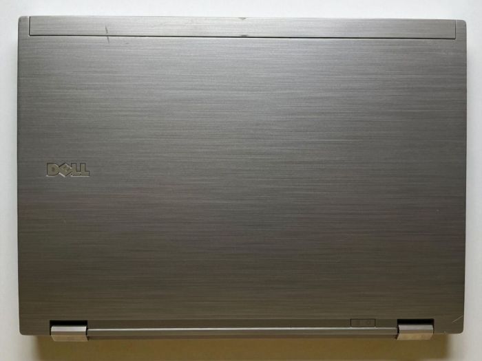 Ноутбук Dell Latitude E6410 / 14" (1440x900) TN / Intel Core i7-640M (2 (4) ядра по 2,8 - 3,46 ГГц) / 4 ГБ DDR3 / 320 ГБ HDD / nVidia NVS 3100M, 512 МБ GDDR3, 64-біт / АКБ не тримає заряд б/в - зображення 4