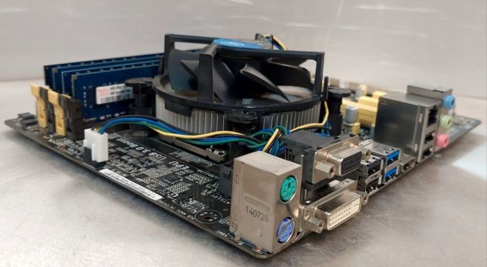 Комплект: Материнська плата Asus B85M-G / LGA1150 / Intel Core i7-4770K (4 (8) ядра по 3,5 - 3,9 ГГц) / 16 ГБ DDR3 / Intel HD Graphics 4600 + Кулер б/в - зображення 2